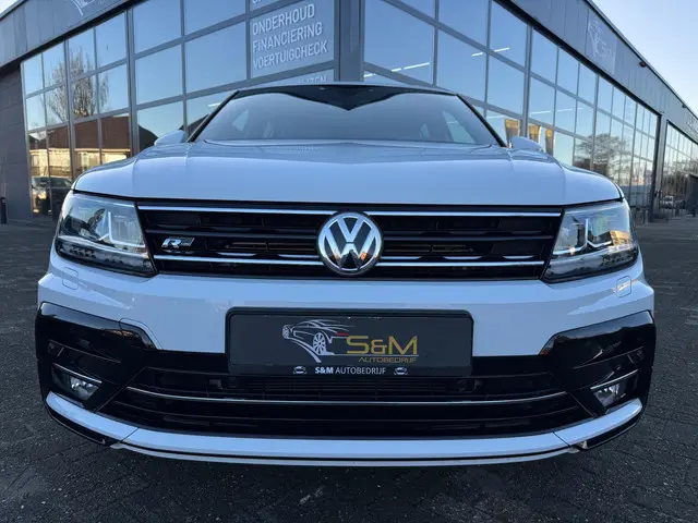 Volkswagen Tiguan 2.0 TSI 4Motion 2X R-line 2017 Benzine 2