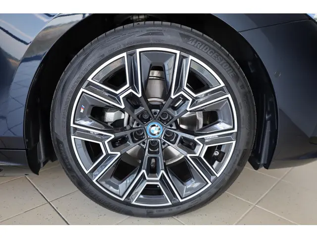 BMW 5 Serie Touring 530e 2024 Hybride Benzine 6