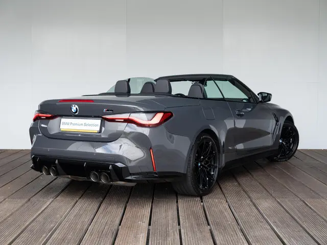 BMW M4 Cabrio Competition xDrive 2022 Benzine 2