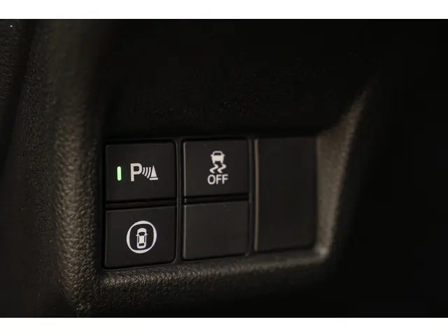 Honda Civic 2.0i e:HEV SPORT 2023 Hybride Benzine 23