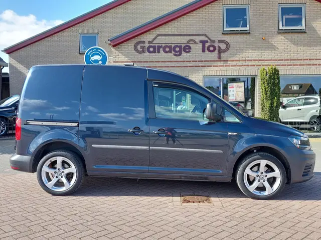 Volkswagen Caddy 2.0 TDI L1H1 BMT Comfortline 2018 Diesel 6