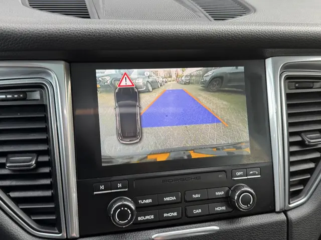 Porsche Macan 2.0 2017 Benzine 25