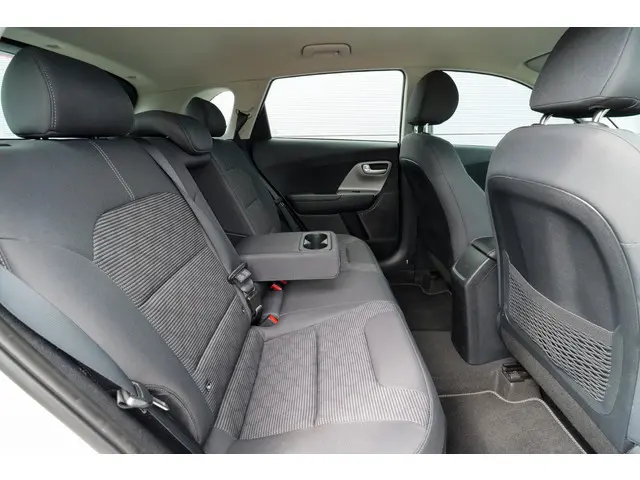 Kia Niro 1.6 GDi PHEV Edition 2021 Hybride Benzine 8