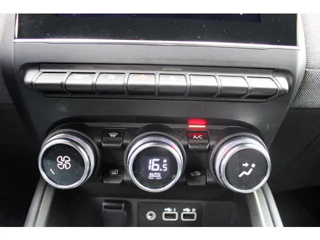 Renault Clio 1.0 TCe 90 GPF techno 2024 Benzine 13