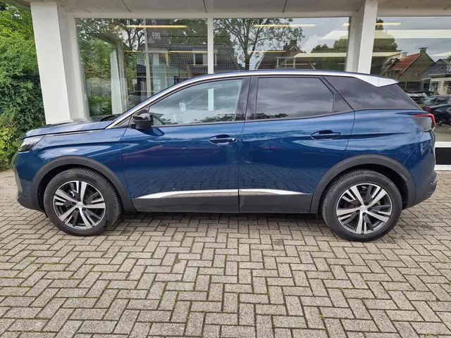 Peugeot 3008 1.2 PureTech Allure Pack 2023 Benzine 25