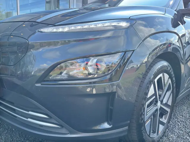 Hyundai Kona EV Comfort 64 kWh 2022 Elektrisch 12