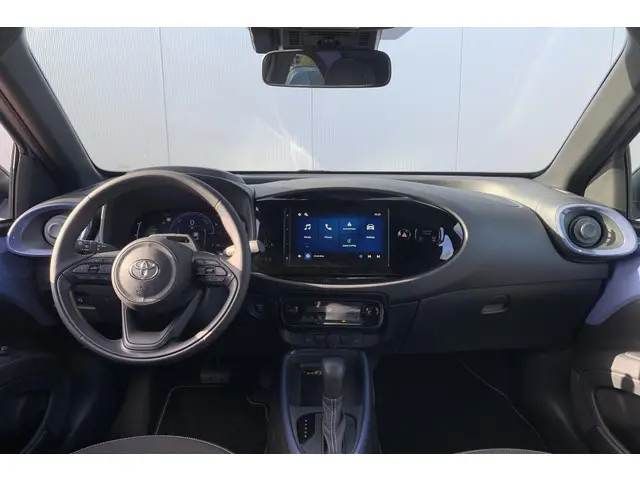 Toyota Aygo X Hybrid 115 pulse 2026 Hybride Benzine 12