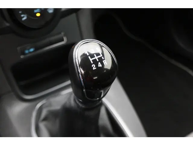 Ford Fiesta 1.0 Style 2013 Benzine 37