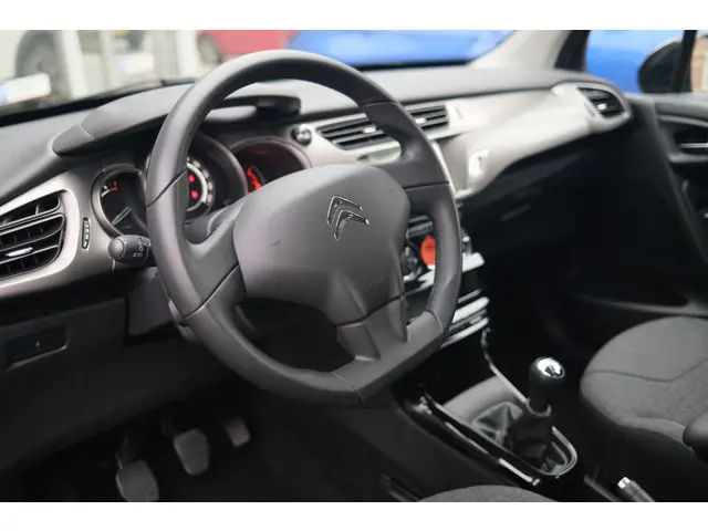 Citroën C3 PT 82 Selection 2016 Benzine 23