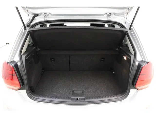 Volkswagen Polo 1.2 TSI Comfortline 2017 Benzine 12