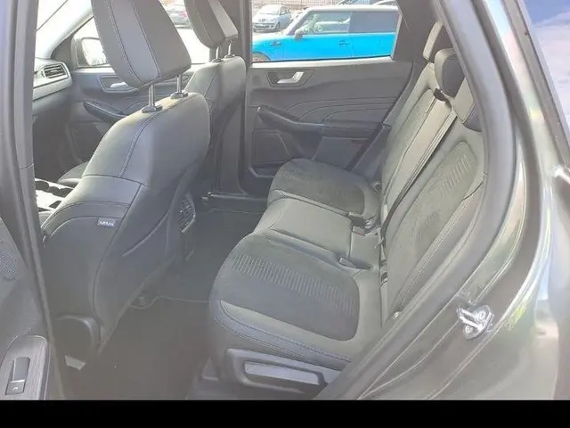 Ford Kuga 2.5 FHEV Active X 2025 Hybride Benzine 8