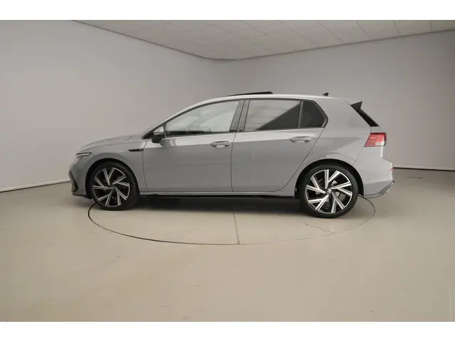Volkswagen Golf 1.5 eTSI R-Line Business 2024 Benzine 4