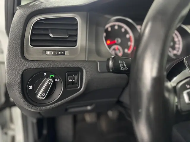 Volkswagen Golf 1.4 TSI ACT Highline 2013 Benzine 36