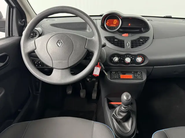 Renault Twingo 1.2 16V Parisienne 2014 Benzine 28