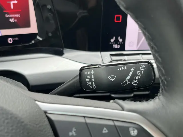 Volkswagen Golf 1.5 TSI Life 2020 Benzine 38