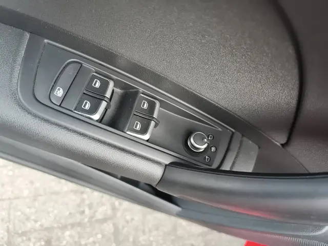 Audi A1 Sportback 1.4 TFSI Pro Line 2018 Benzine 13