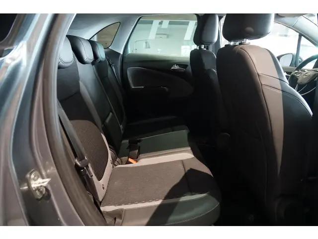 Opel Crossland X 1.2 Turbo Innovation 2018 Benzine 19