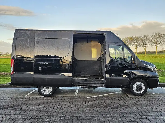 Iveco Daily 35C18 2017 Diesel 14