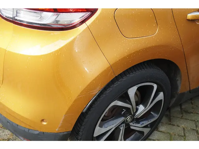 Renault Scénic 1.2 TCe Intens 2016 Benzine 25