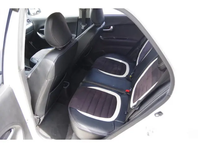 Kia Picanto 1.0 CVVT DynamicLine 2016 Benzine 14