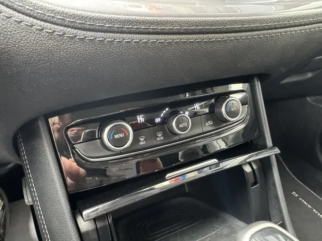 Opel Grandland X 1.2 Turbo Business + 2019 Benzine 12