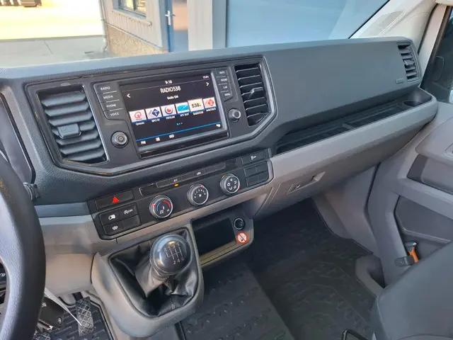Volkswagen Crafter 35 2.0 TDI L3H3 Highline 2018 Diesel 19