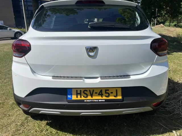 Dacia Sandero Stepway 1.0 TCe 90 Comfort 2022 Benzine 6