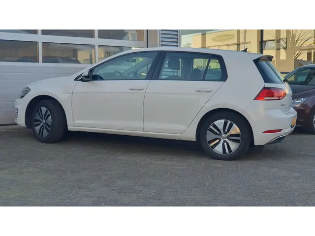 Volkswagen e-Golf E-Golf 2019 Elektrisch 2