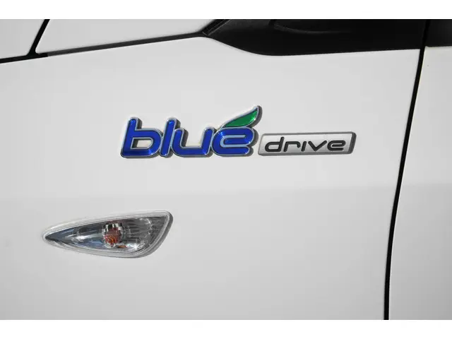 Hyundai i10 1.0i i-Motion Comfort NAVI APP'S 2014 Benzine 8
