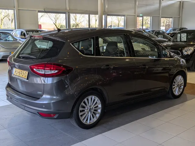 Ford C-MAX 1.5 Titanium 2015 Benzine 4