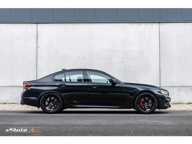 BMW M5 5-serie Competition 2021 Benzine 2