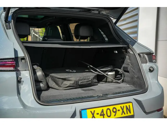 Porsche Cayenne 3.0 E-Hybrid 2024 Hybride Benzine 35