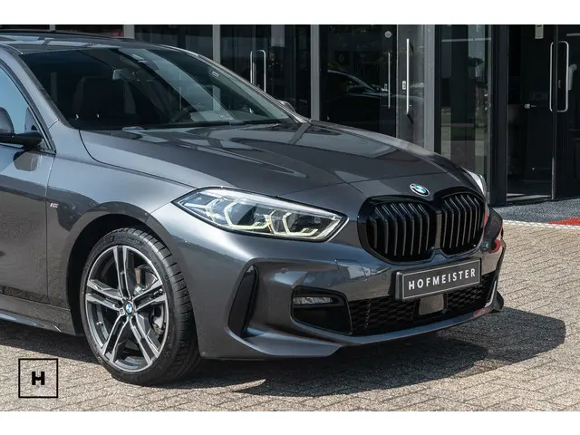 BMW 1 Serie 118i M-Sport | Pano | Leer 2021 Benzine 4