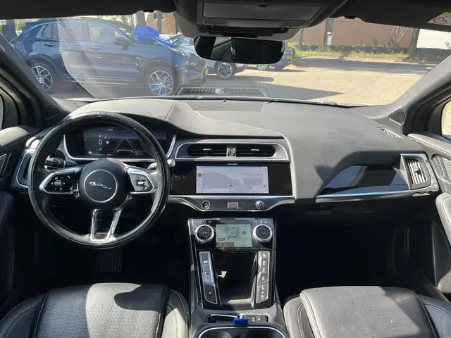 Jaguar I-PACE EV320 SE 90 kWh 2020 Elektrisch 11