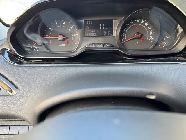 Peugeot 208 1.0 PureTech LIKE 2015 Benzine 5