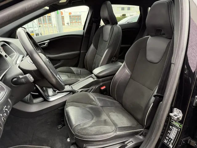 Volvo V40 1.5 T3 Polar+ Sport 2020 Benzine 12