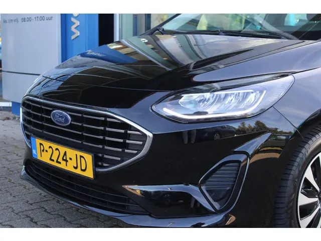 Ford Fiesta 1.0 EcoBoost Hybrid Titanium 2022 Benzine 36