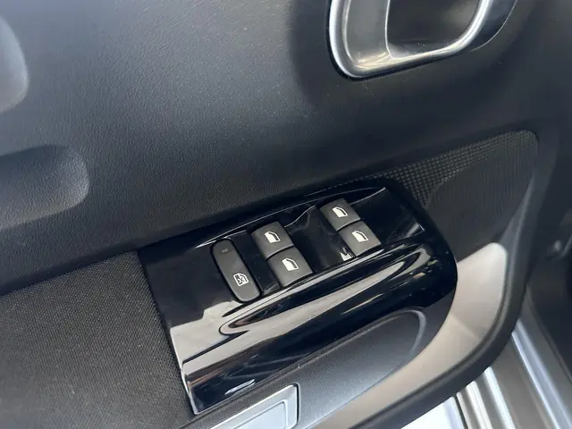 Citroën C3 1.2 PureTech S&S Business 2019 Benzine 3