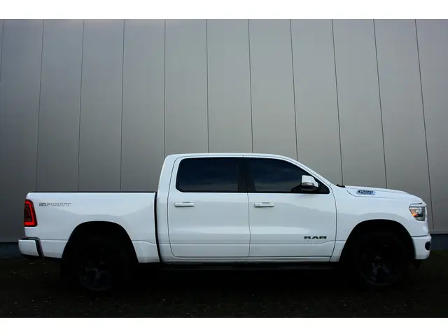 Dodge Ram 1500 DODGE 5.7 V8 Bighorn marge 2020 LPG/Gas