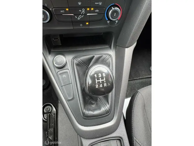 Ford Focus Wagon 1.0 Lease Edition 2017 Benzine 31