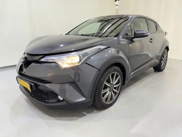 Toyota C-HR CH-R 1.8 Hybrid Executive 2017 Benzine 14