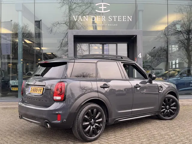 MINI Countryman 2