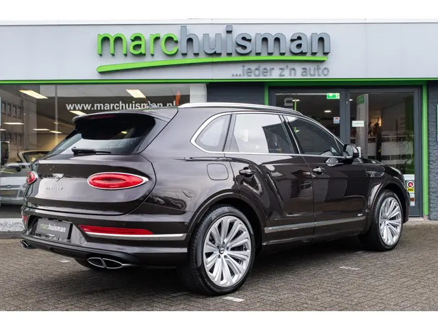 Bentley Bentayga 2
