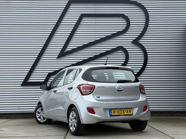 Hyundai i10 1.0i i-Motion 2014 Benzine 7