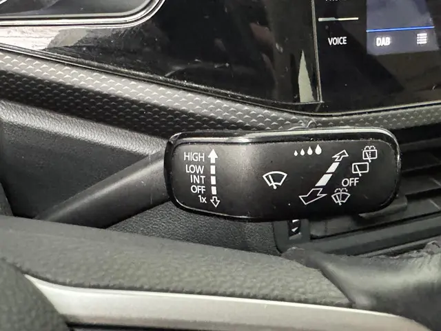 Volkswagen T-Cross 1.0 TSI Life 2020 Benzine 24