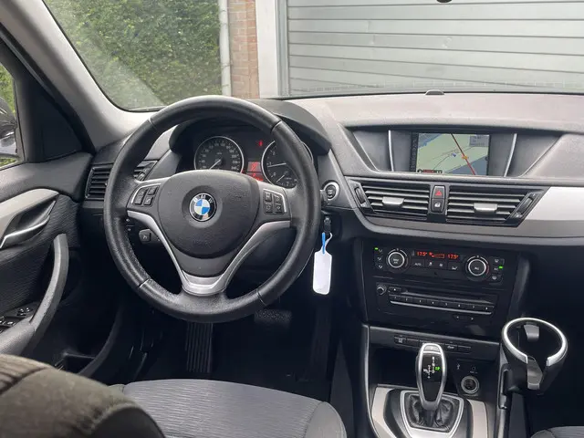BMW X1 sDrive20i Limited Series 2014 Benzine 18