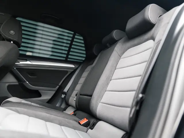 Volkswagen Golf 1.4 TSI Highline 2xR-line 2014 Benzine 19