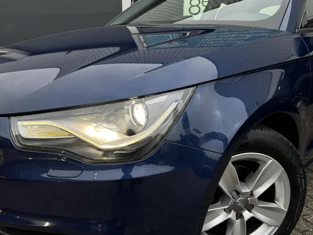 Audi A1 1.2 TFSI Navi / Xenon / Clima 2013 Benzine 4