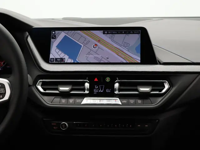 BMW 2 Serie Gran Coupé 218i 2022 Benzine 28