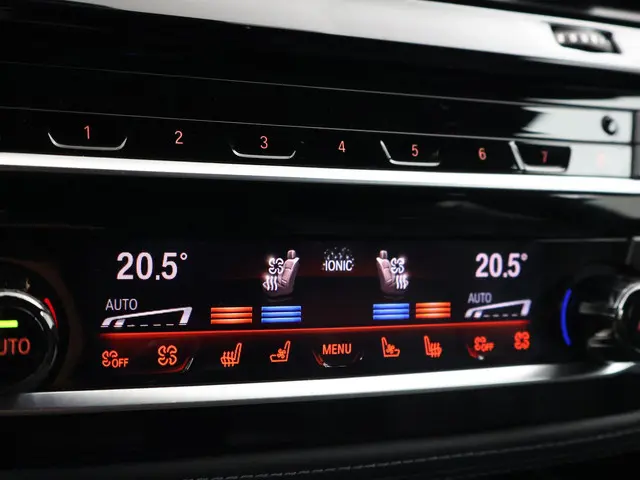 BMW M5 COMPETITION 740 PK FACELIFT MODEL 2020 Benzine 75